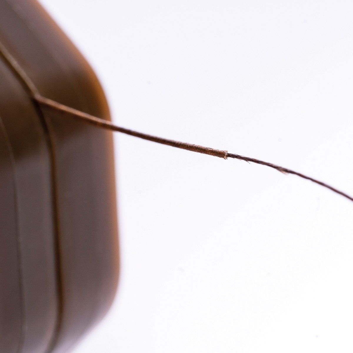 RidgeMonkey RM-Tec Rock Bottom Tungsten Coated Semi-Stiff Camo Brown 25lb - Imagen 3